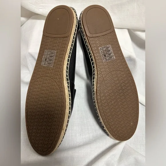 Michael Kors Black
Leather Espadrille
Slip-On Flats Size 9M - Picture 9 of 14